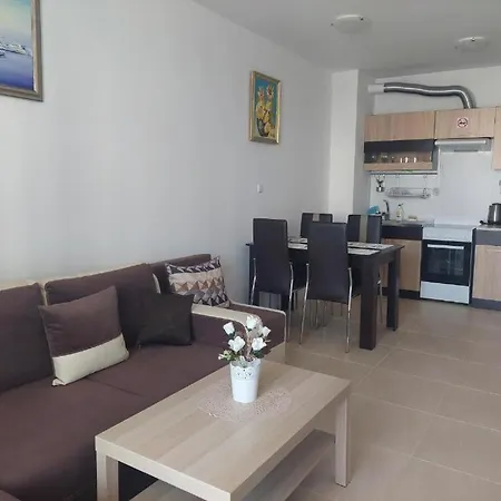 Апартамент Рай - Green Life Beach Resort Apartament Sozopol